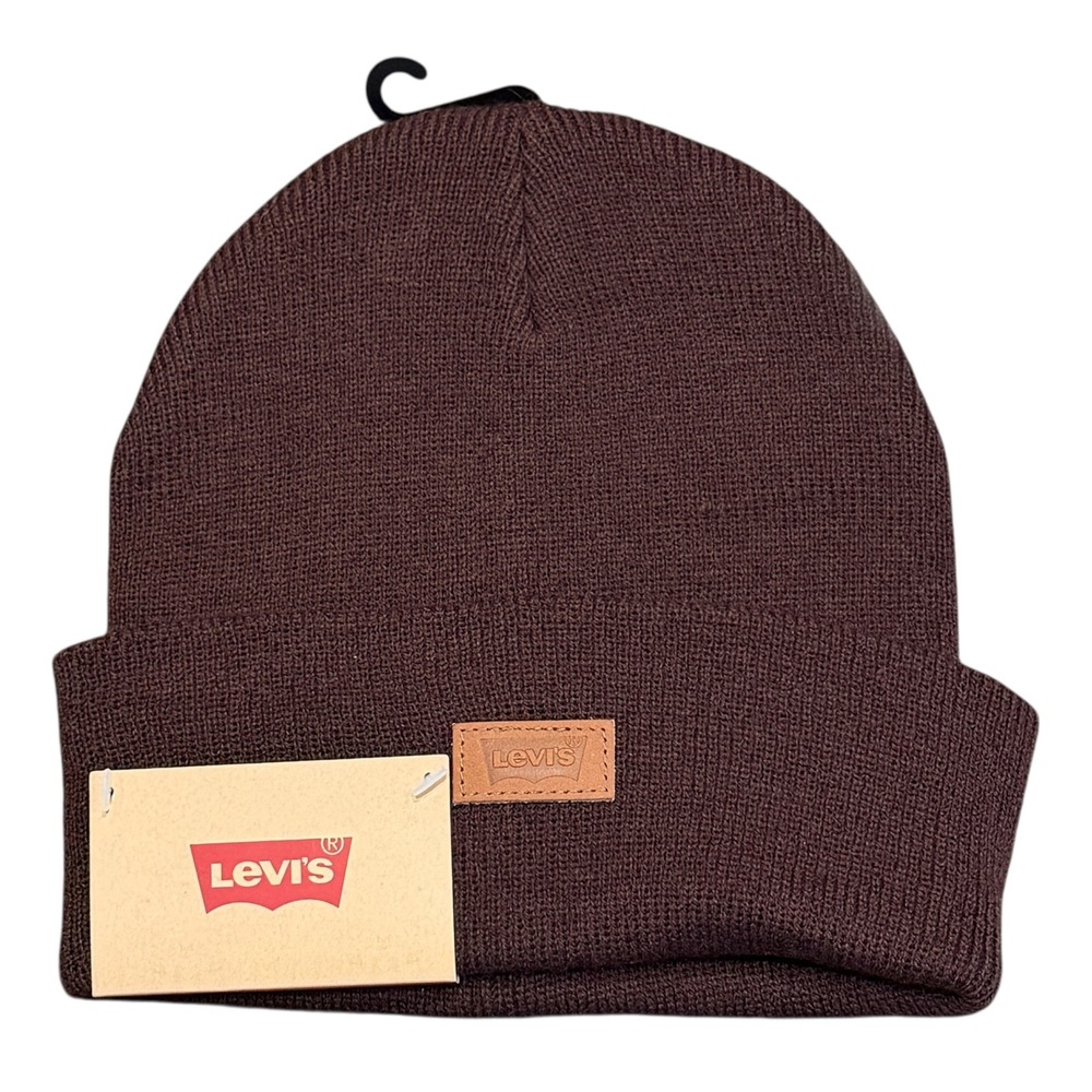 Levi's Beanie Hat Men OS Wine Red NWT Ribbed Knit Cuffed Logo‎ Patch 45LV050015